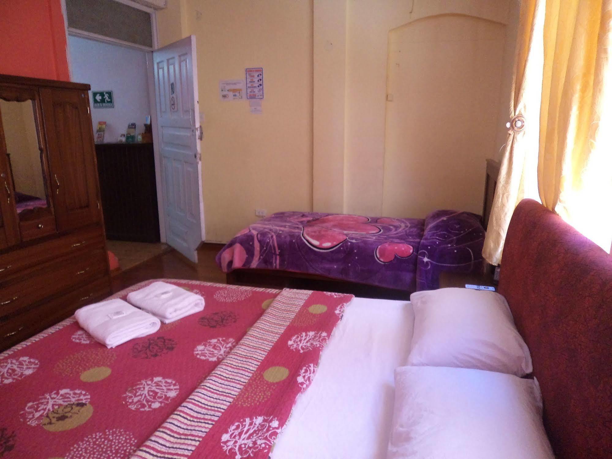 Hostal Imperial Quito Zewnętrze zdjęcie