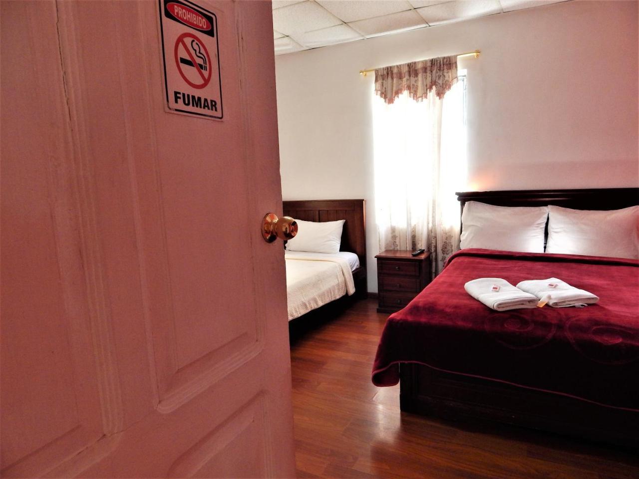 Hostal Imperial Quito Zewnętrze zdjęcie